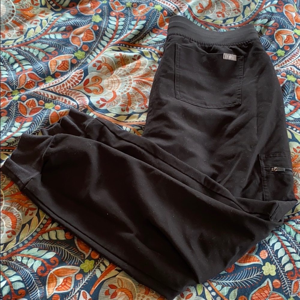 FIGS Zamora joggers and Raphaela scrub top